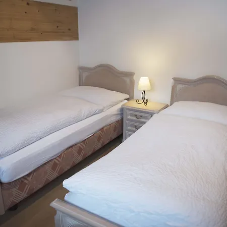 Patricia Self-Check-In Apartments & Spa Access At Alpen Resort-3